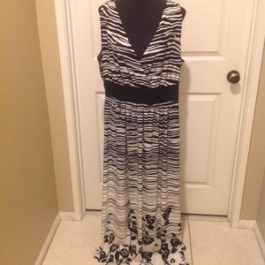 Forever Woman Maxi Dress in good condition